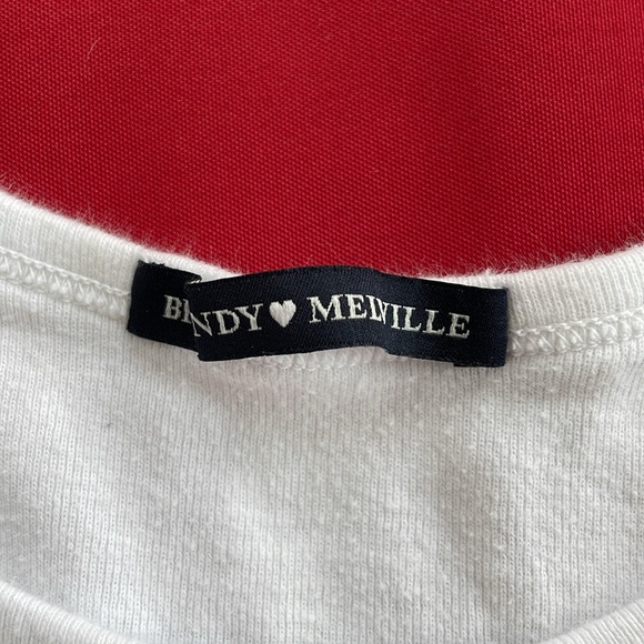 Brandy Melville butterfly tank - Picture 3 of 3